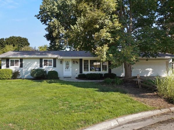 668 Tulip COURT, Oconomowoc, WI 53066
