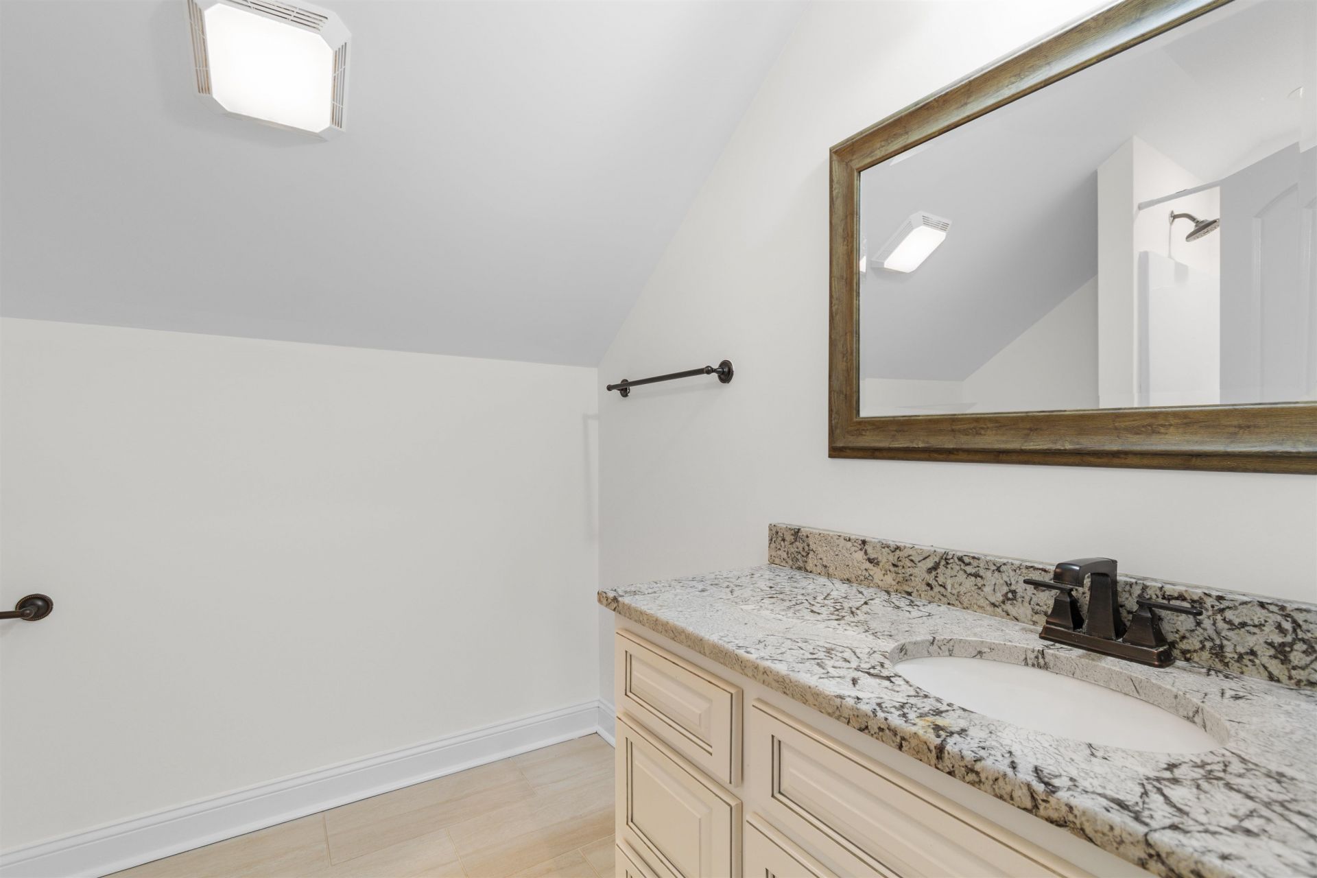 125 Ole Nobleman Ct. Photo 31
