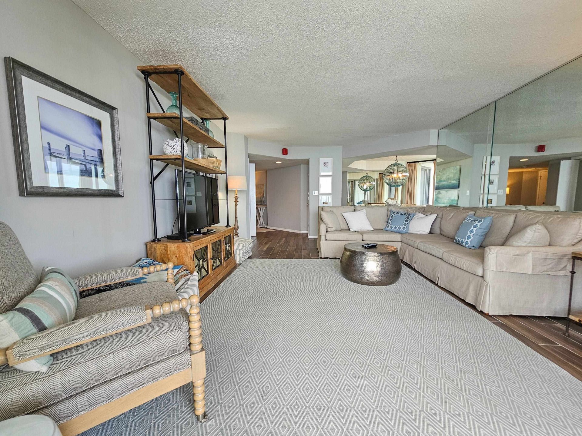 9650 Shore Dr. Photo 6