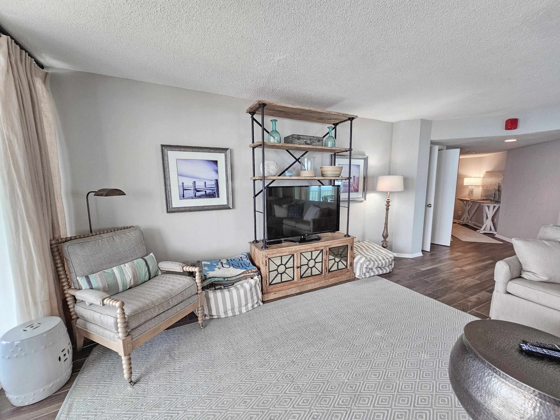 9650 Shore Dr. Photo 8