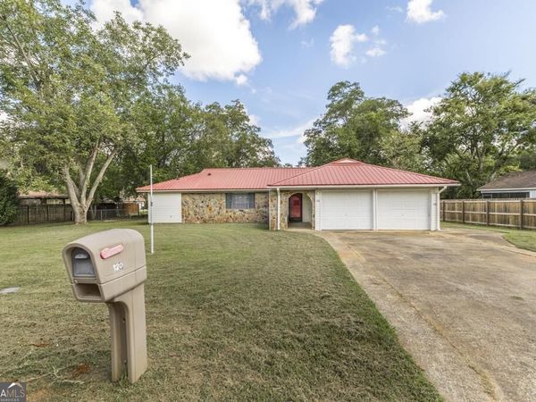 120 Haag Drive, Warner Robins, GA 31093