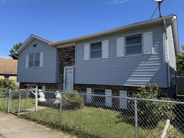 318 N OAK Street , Berwick, PA 18603
