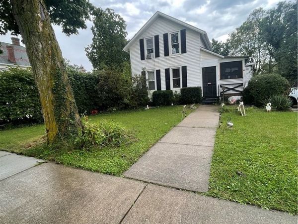 514 W Liberty Street , Medina, OH 44256