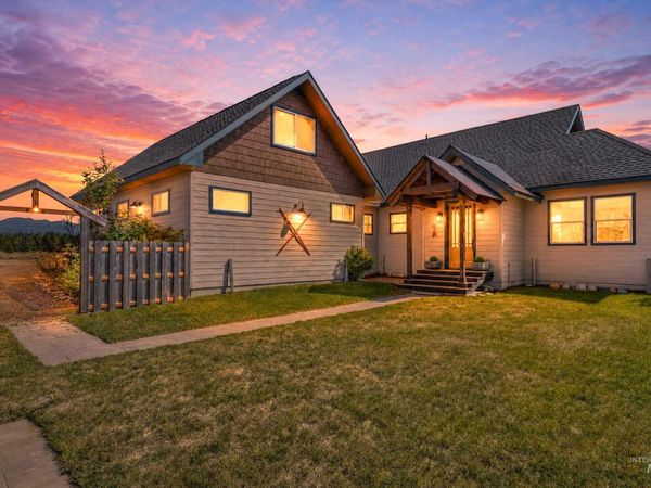 59 Salmon Loop, Donnelly, ID 83615
