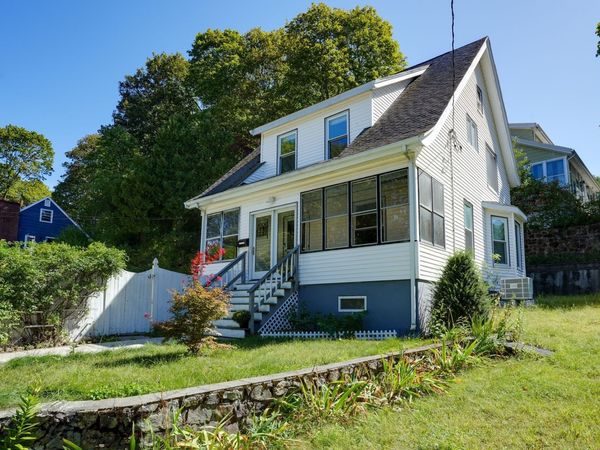 1 Wakefield Avenue, Saugus, MA 01906