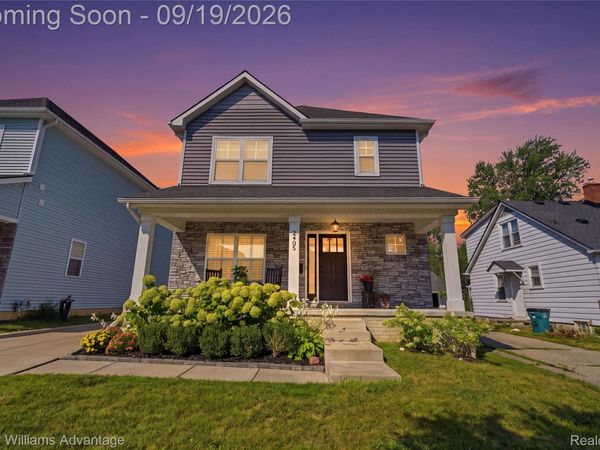 2405 Oakshire Avenue, Berkley, Mi 48072