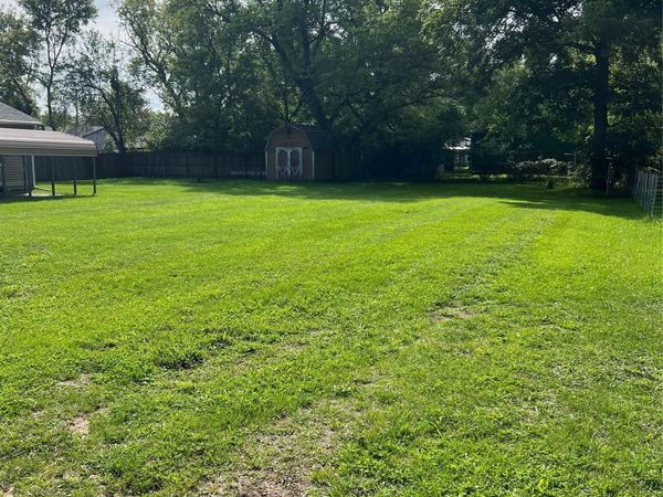 3342 Leta Avenue, Burton, Mi 48529