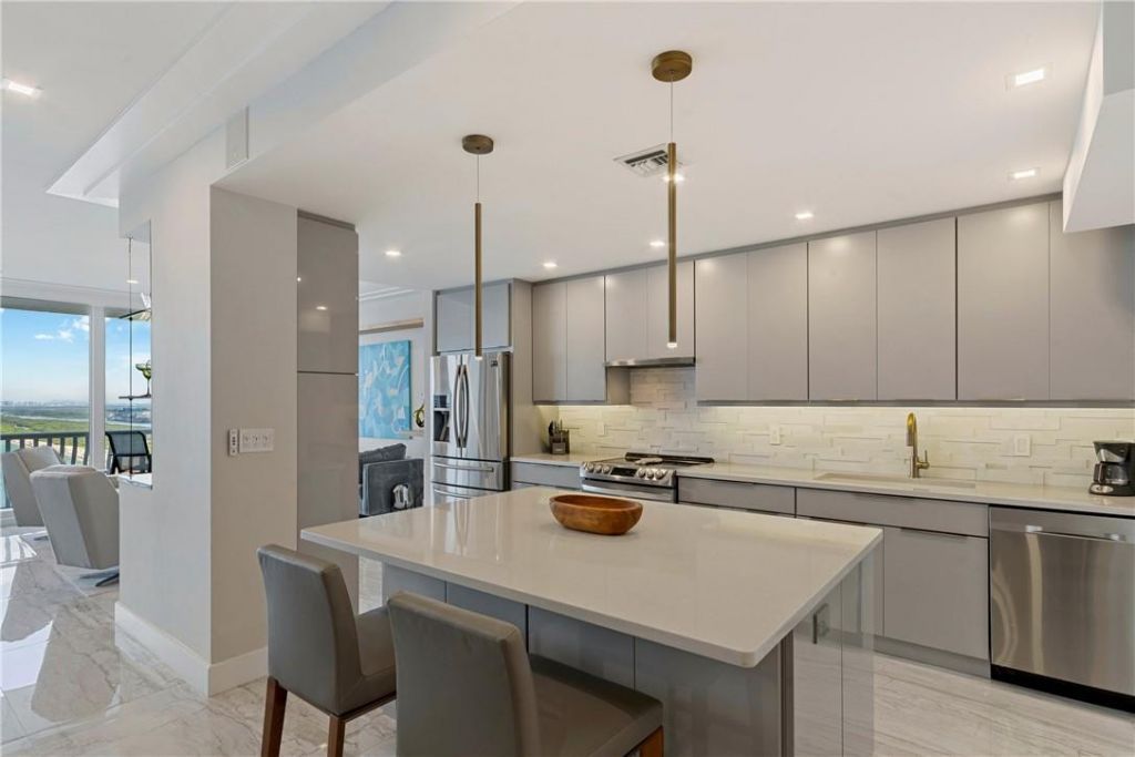2200 S Ocean Lane, Unit 3105, Fort Lauderdale, FL 33316 Photo