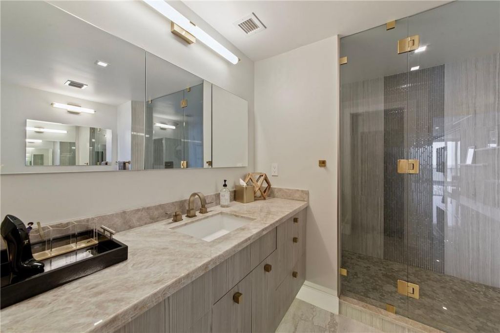 2200 S Ocean Lane, Unit 3105, Fort Lauderdale, FL 33316 Photo