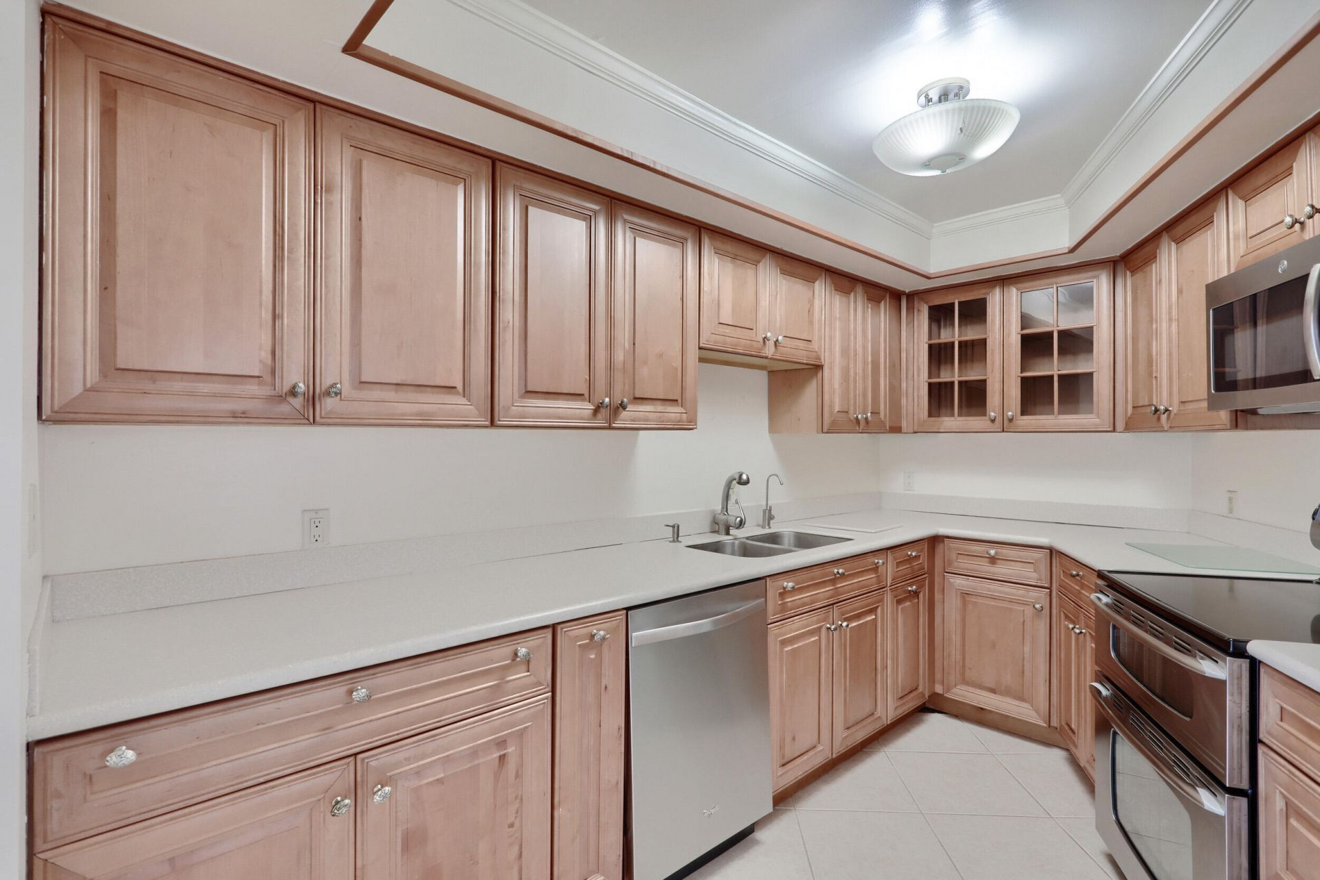 5420 N Ocean Drive, Unit 2404, Singer Island, FL 33404 Photo