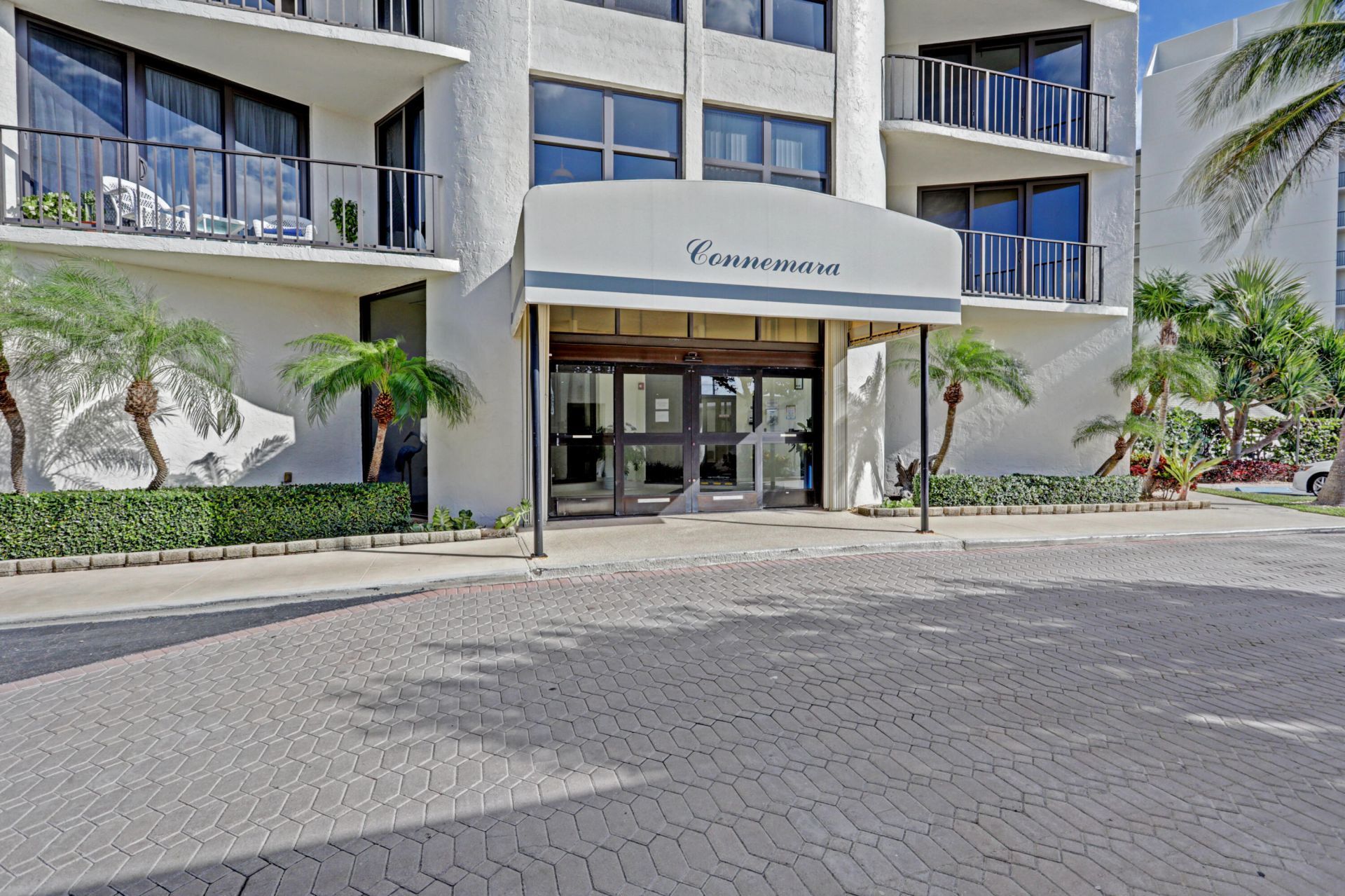 5420 N Ocean Drive, Unit 2404, Singer Island, FL 33404 Photo