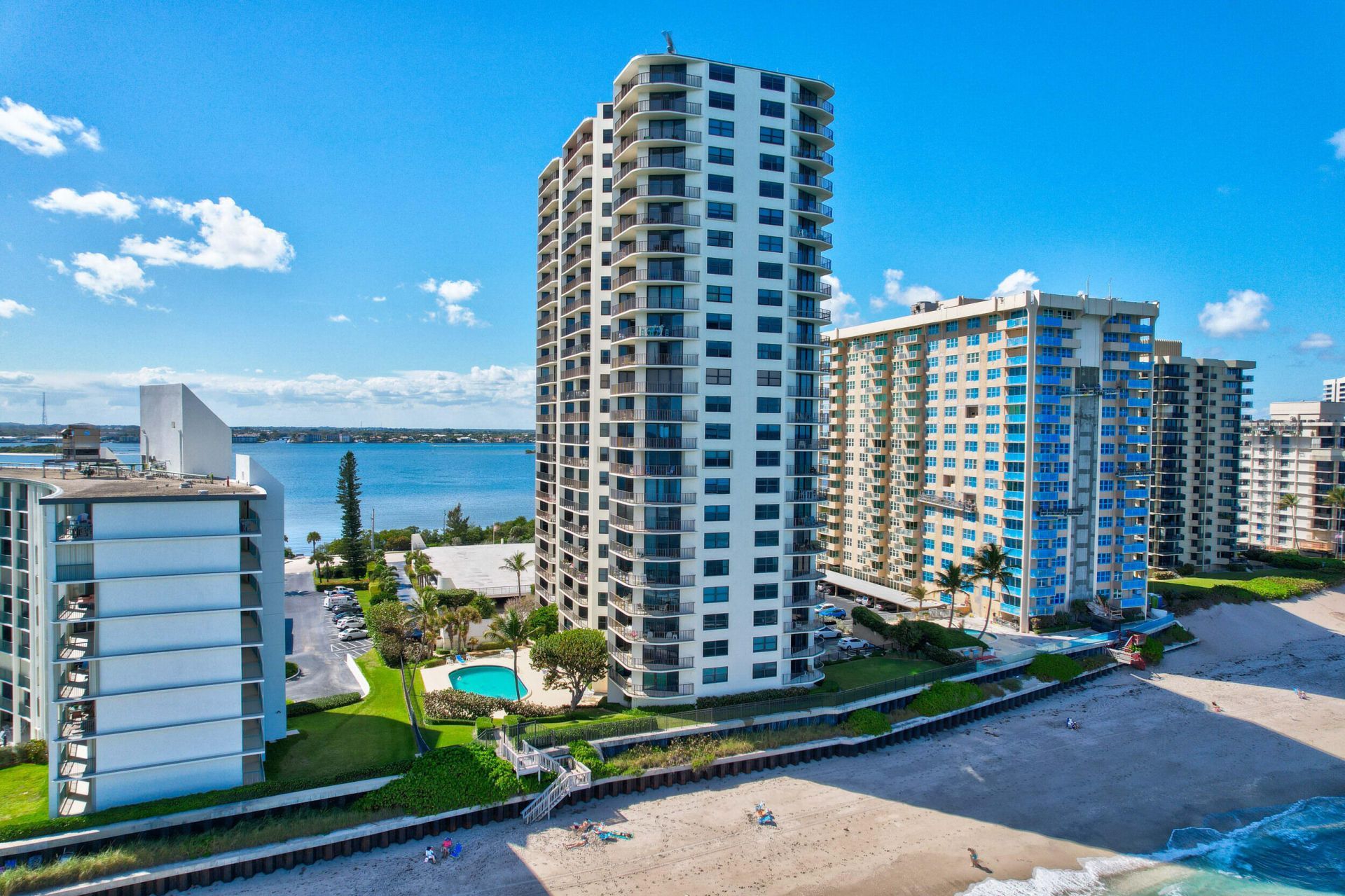 5420 N Ocean Drive, Unit 2404, Singer Island, FL 33404 Photo