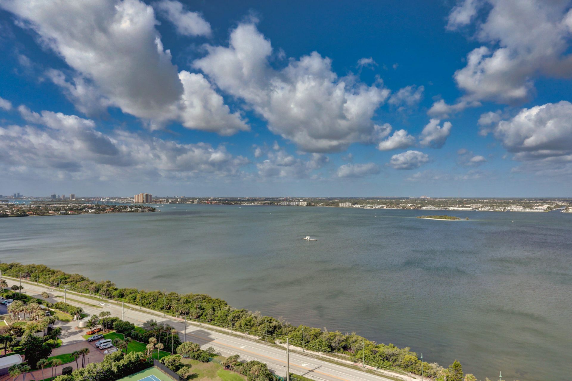 5420 N Ocean Drive, Unit 2404, Singer Island, FL 33404 Photo