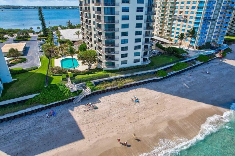 5420 N Ocean Drive, Unit 2404, Singer Island, FL 33404 Photo