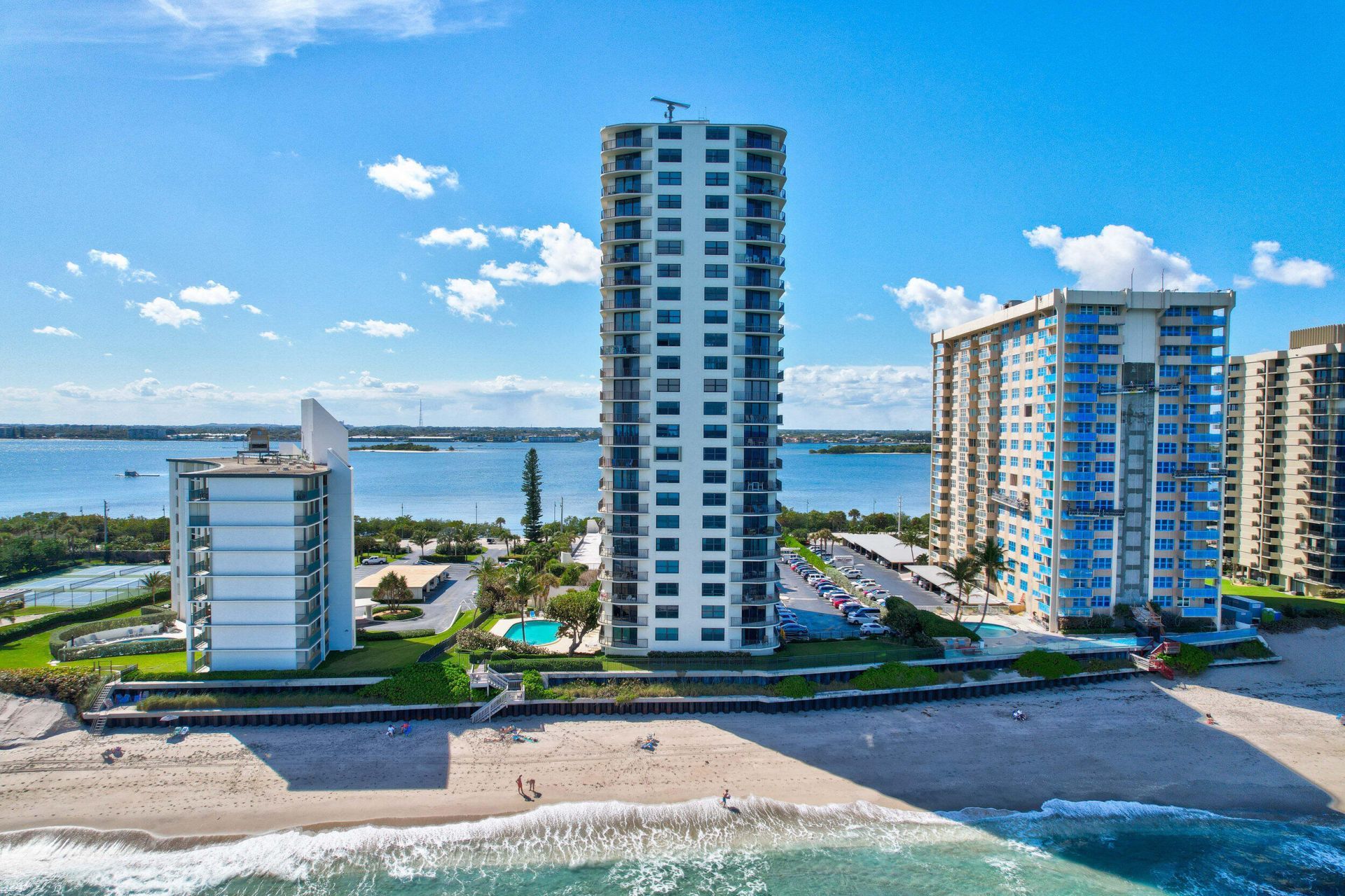 5420 N Ocean Drive, Unit 2404, Singer Island, FL 33404 Photo