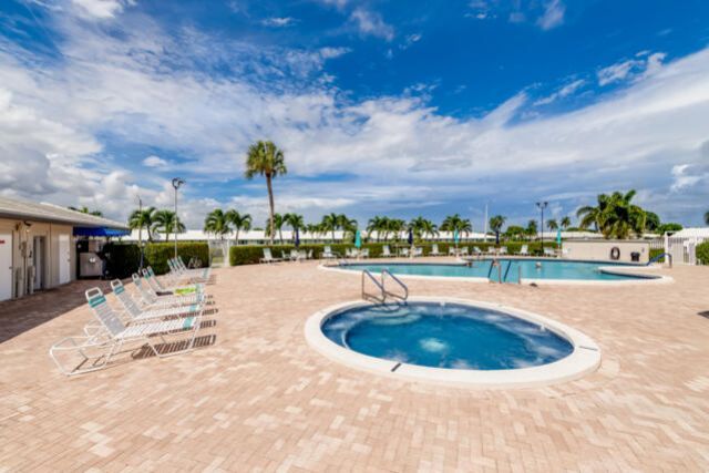 1590 SW 13th Terrace, Boynton Beach, FL 33426 Photo