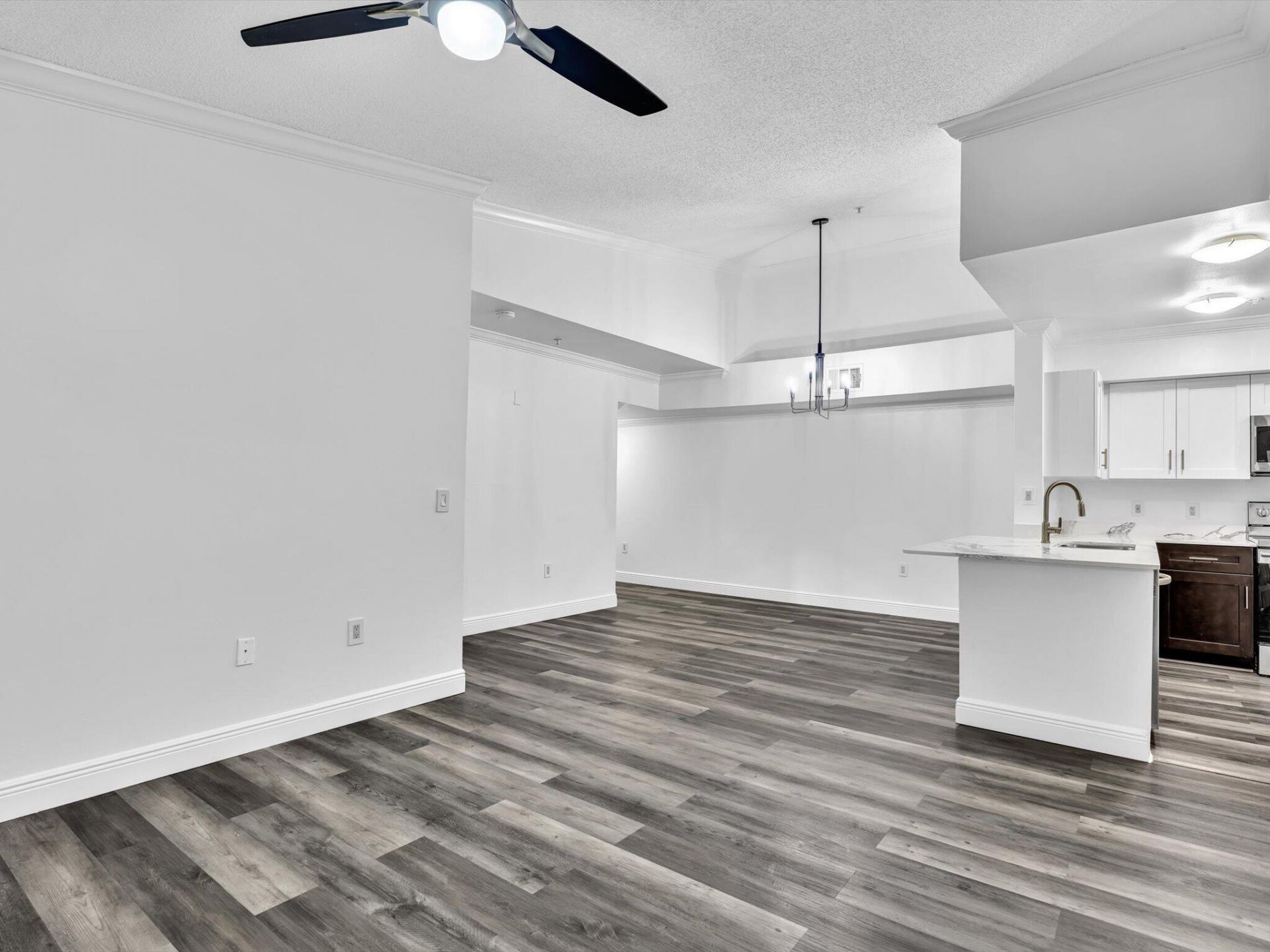2433 Centergate Drive, Unit 306, Miramar, FL 33025 Photo