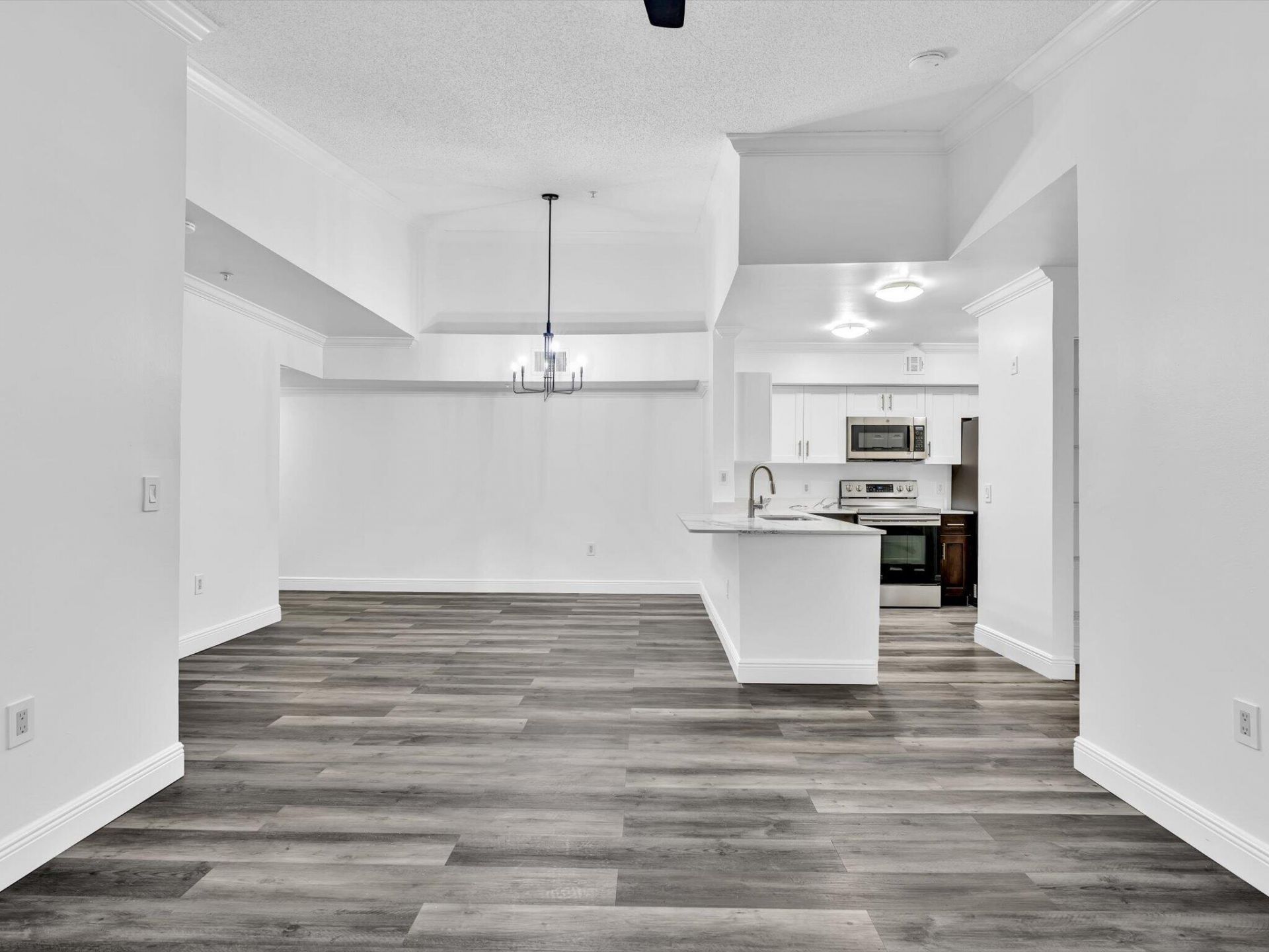 2433 Centergate Drive, Unit 306, Miramar, FL 33025 Photo