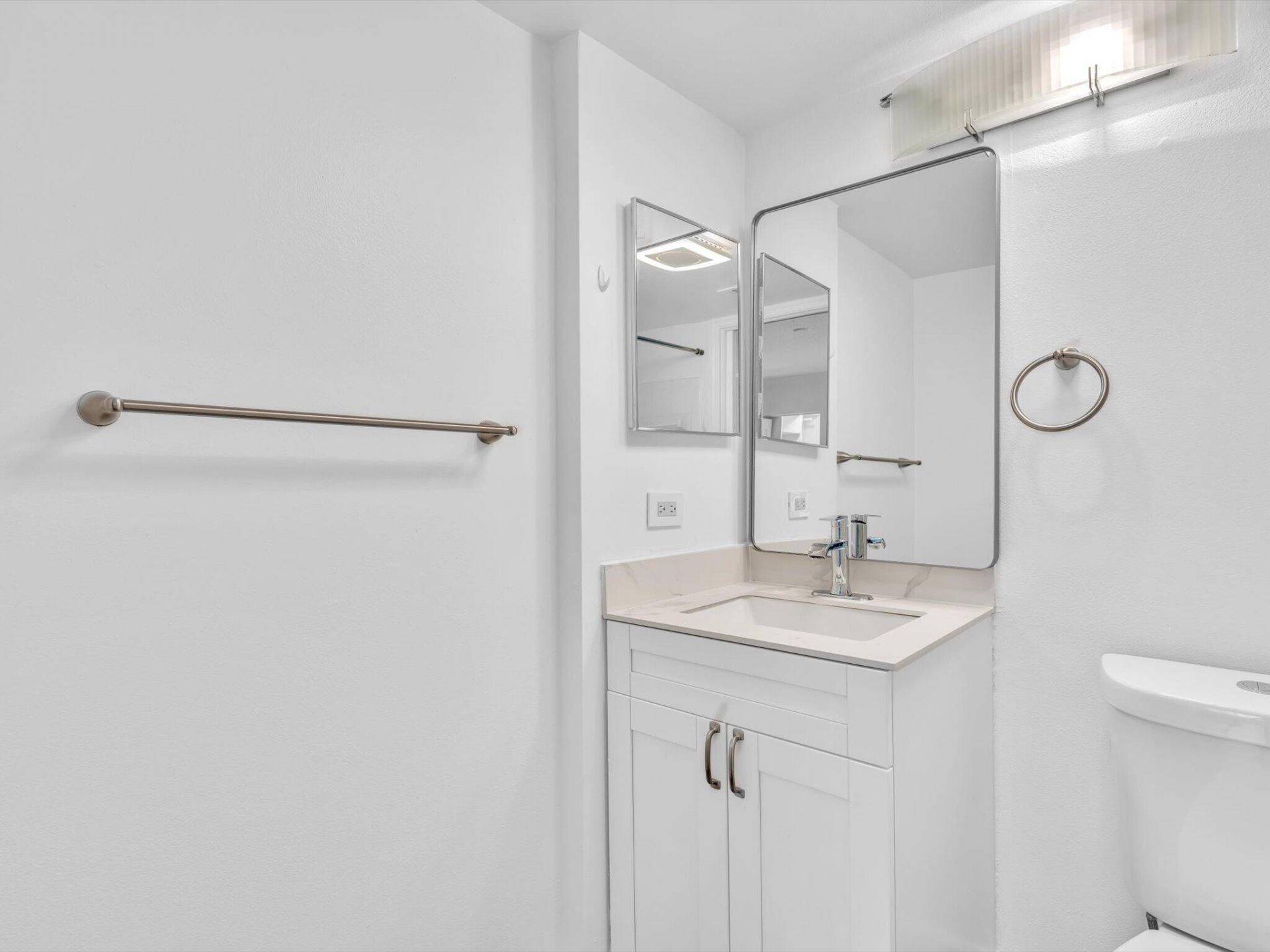 2433 Centergate Drive, Unit 306, Miramar, FL 33025 Photo