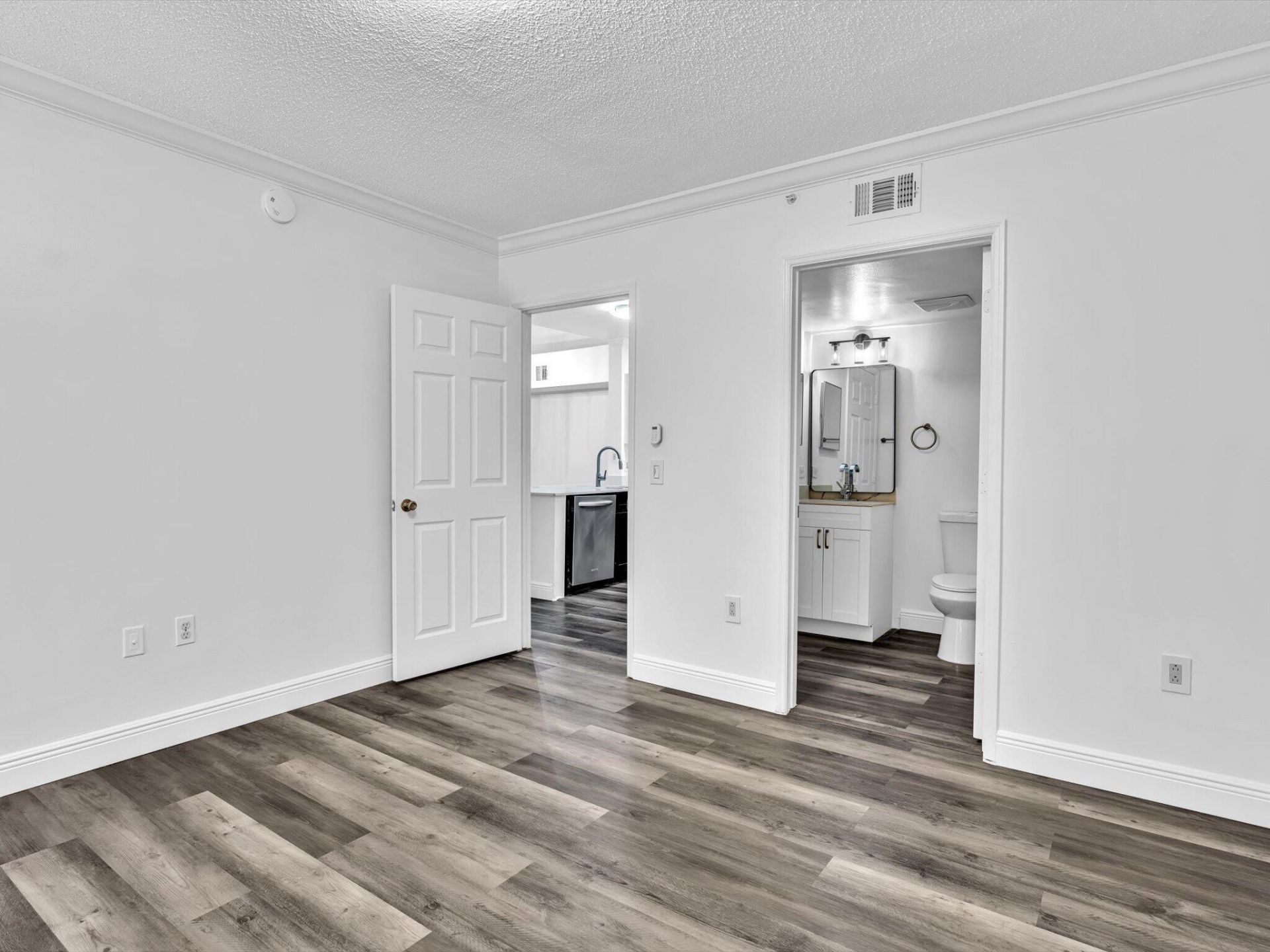 2433 Centergate Drive, Unit 306, Miramar, FL 33025 Photo