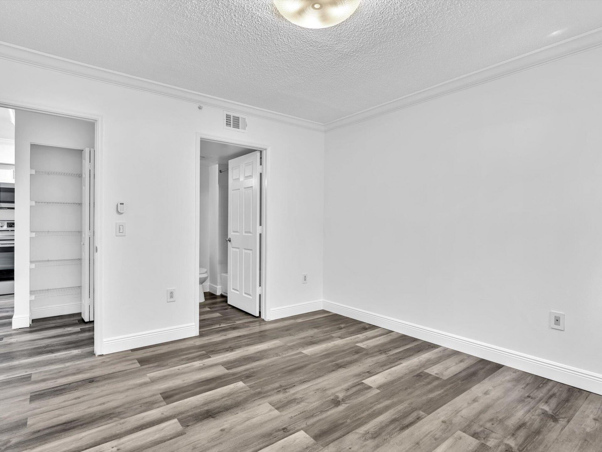 2433 Centergate Drive, Unit 306, Miramar, FL 33025 Photo