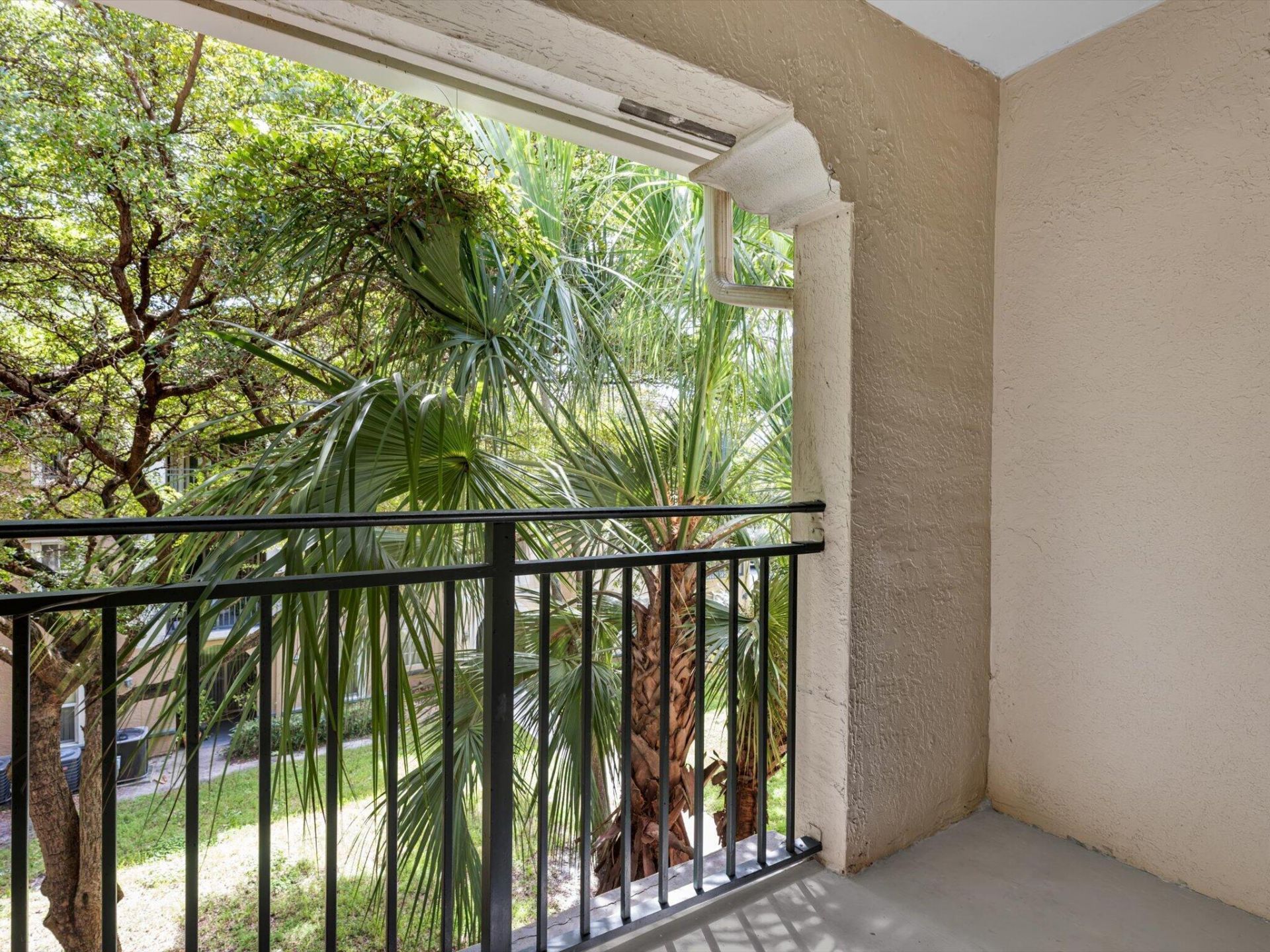 2433 Centergate Drive, Unit 306, Miramar, FL 33025 Photo
