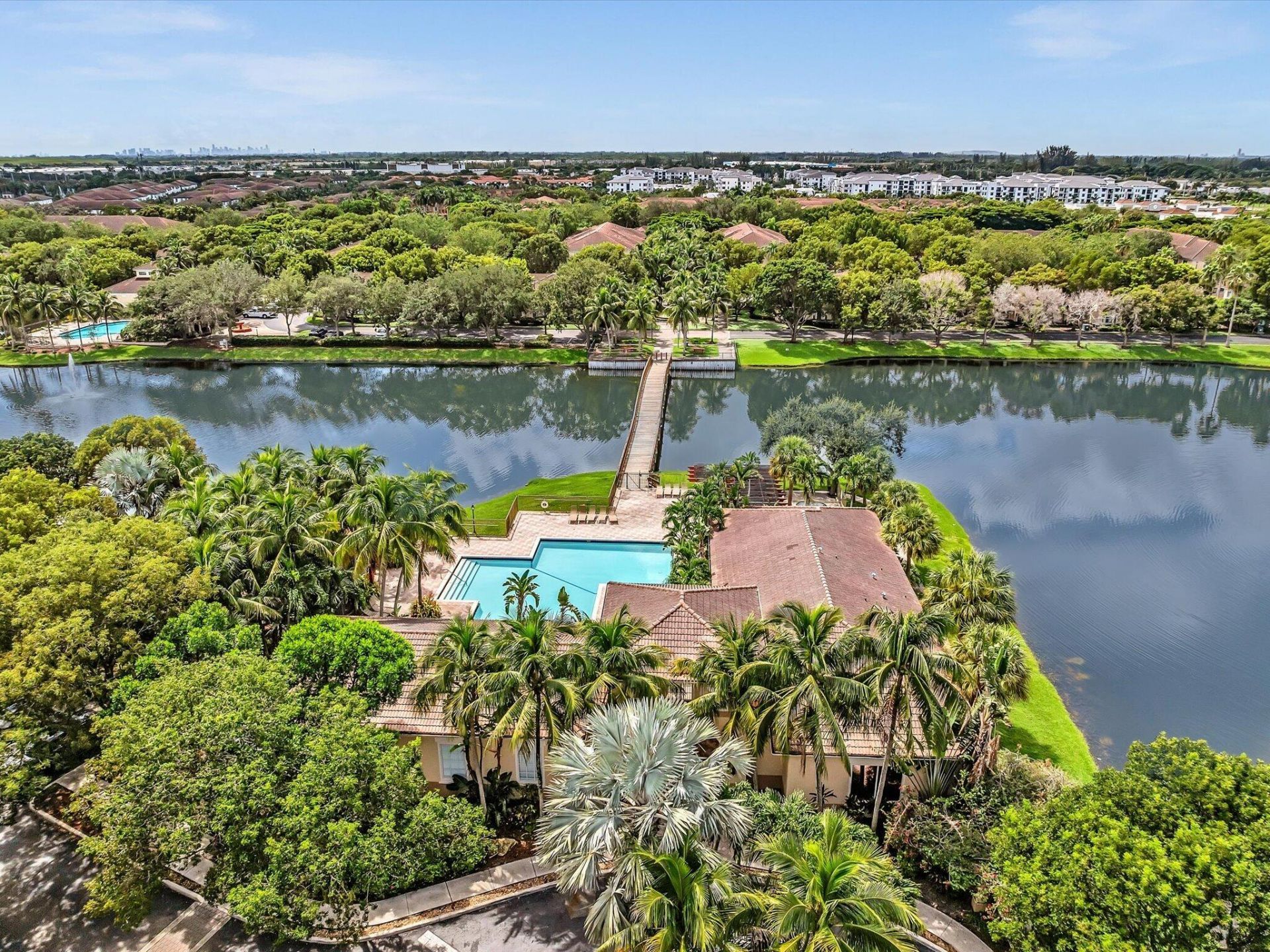2433 Centergate Drive, Unit 306, Miramar, FL 33025 Photo
