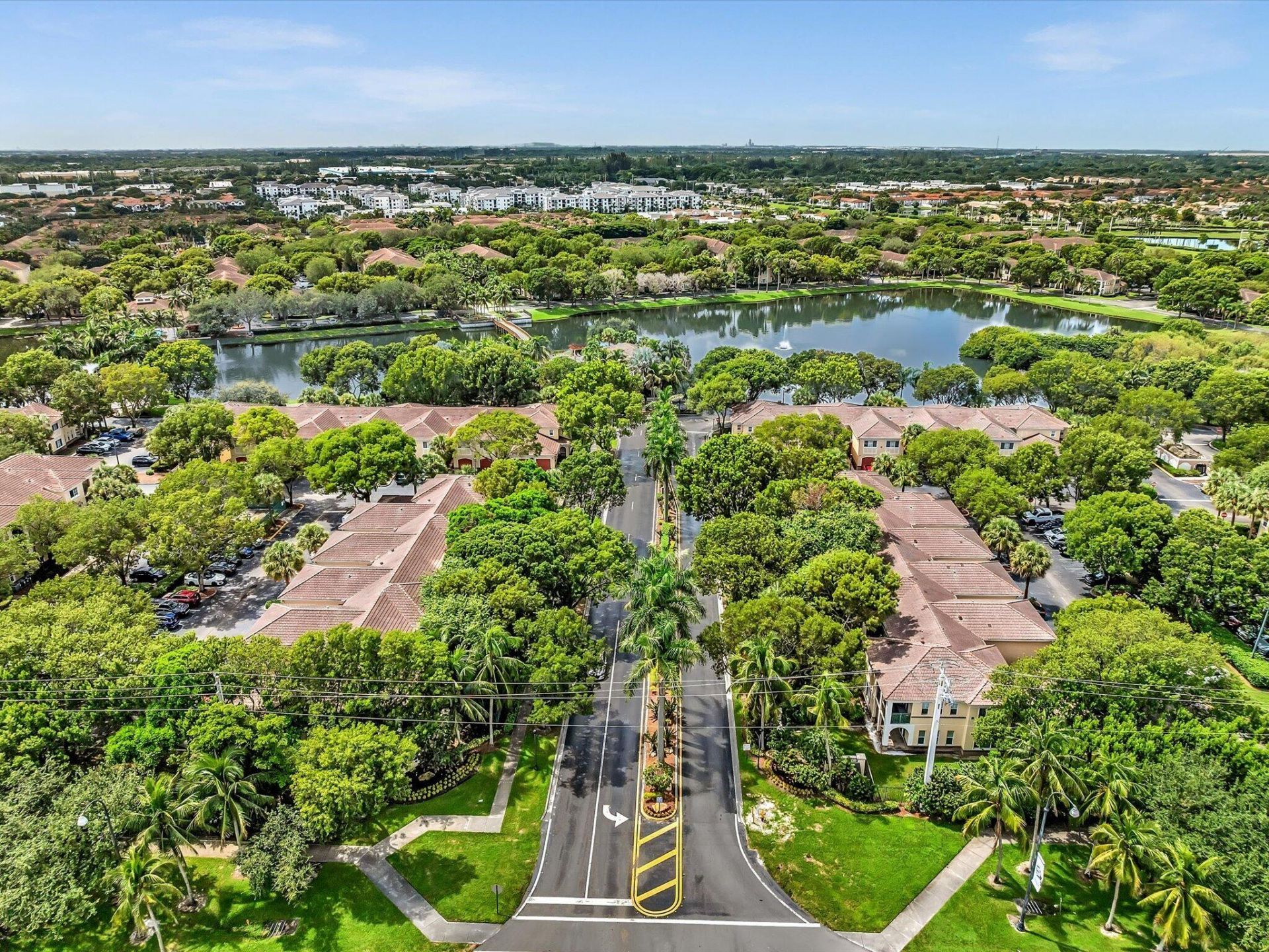 2433 Centergate Drive, Unit 306, Miramar, FL 33025 Photo