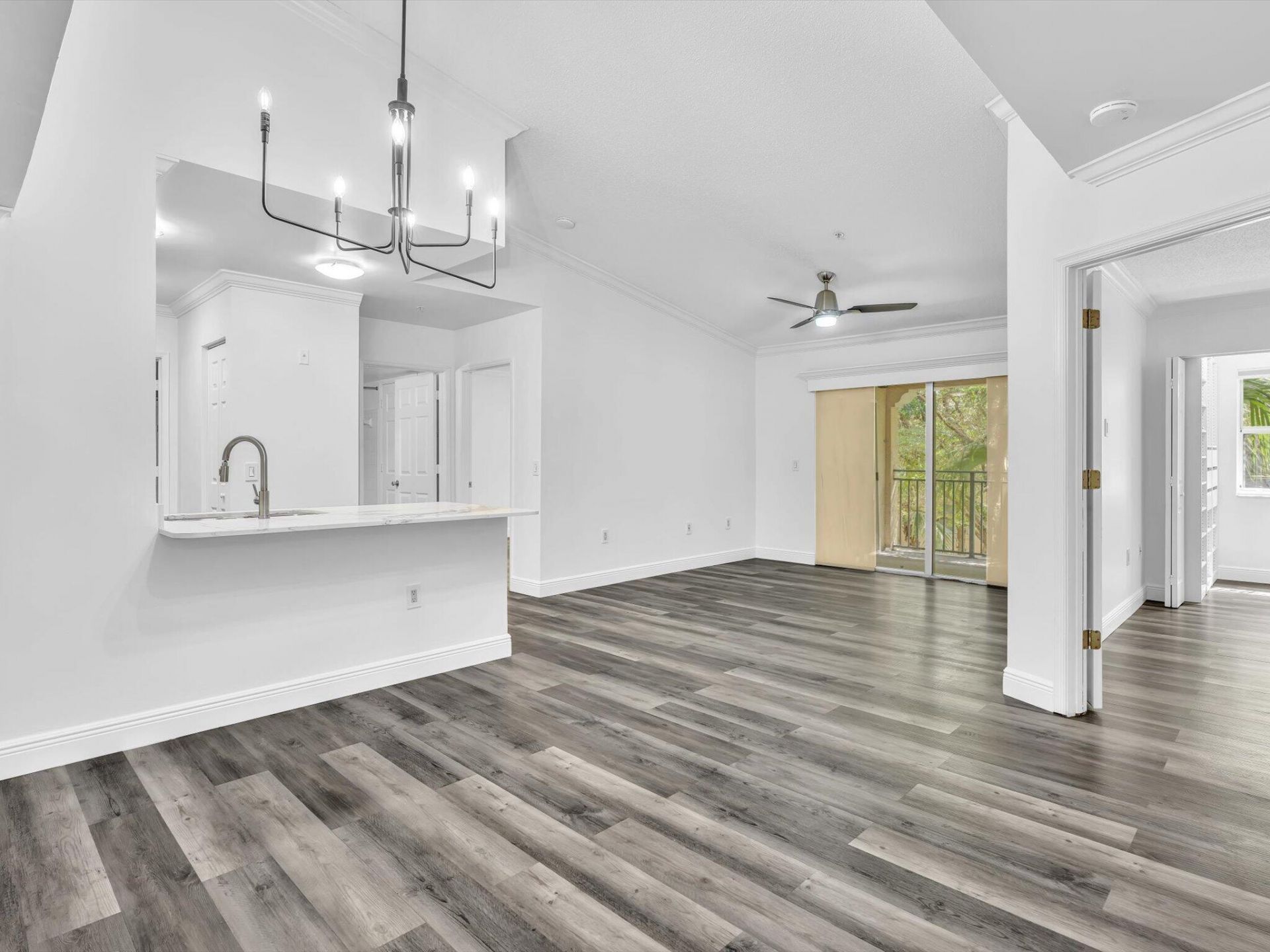 2433 Centergate Drive, Unit 306, Miramar, FL 33025 Photo