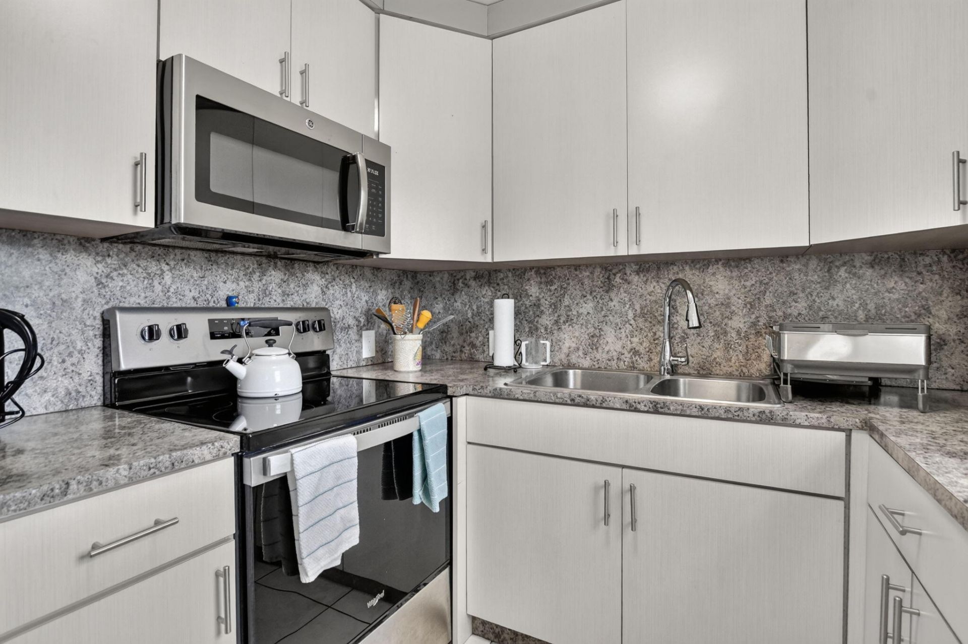 28 Brighton A, Unit 28, Boca Raton, FL 33434 Photo
