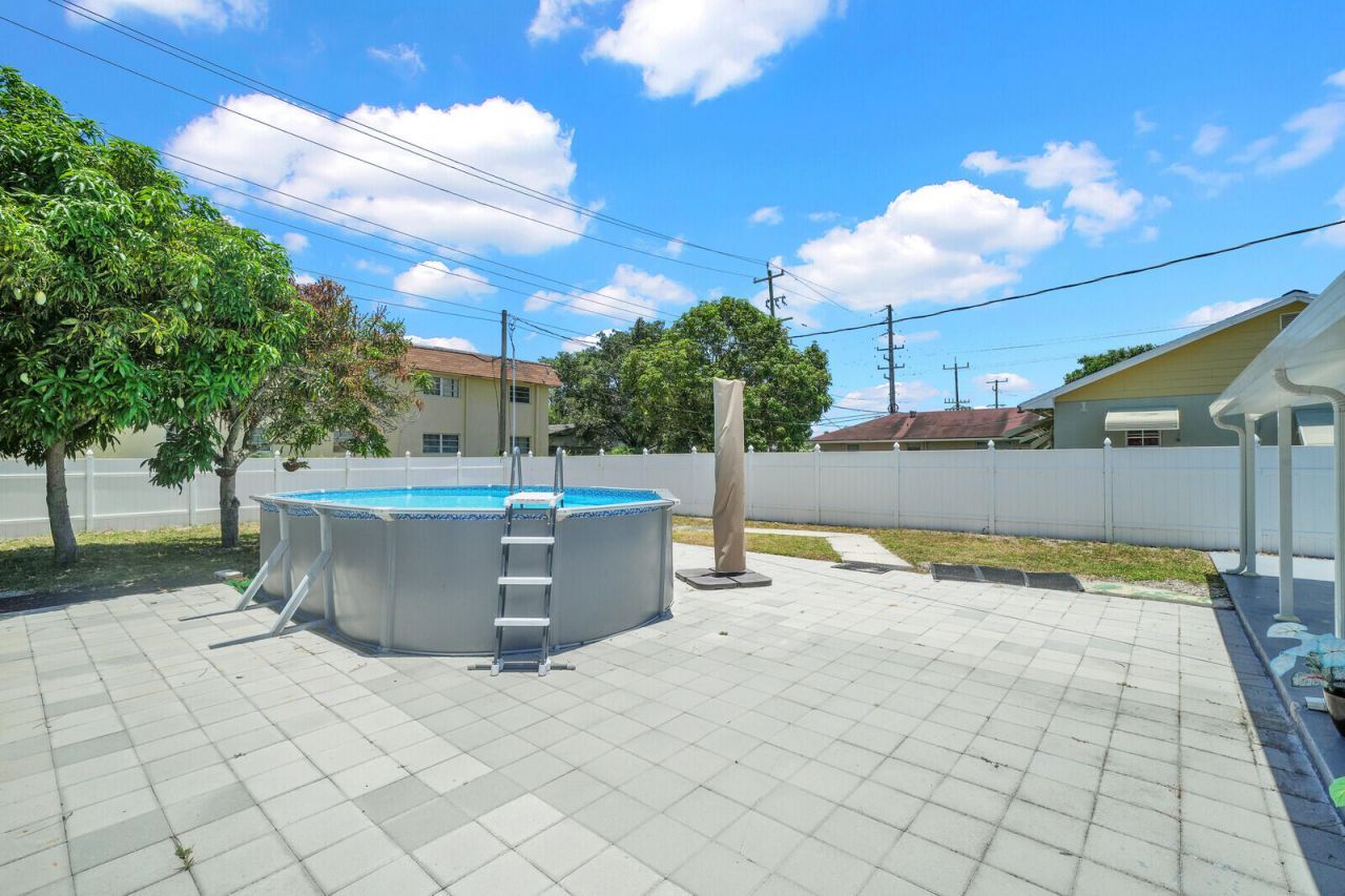1134 S Ridge Street, Lake Worth Beach, FL 33460 Photo