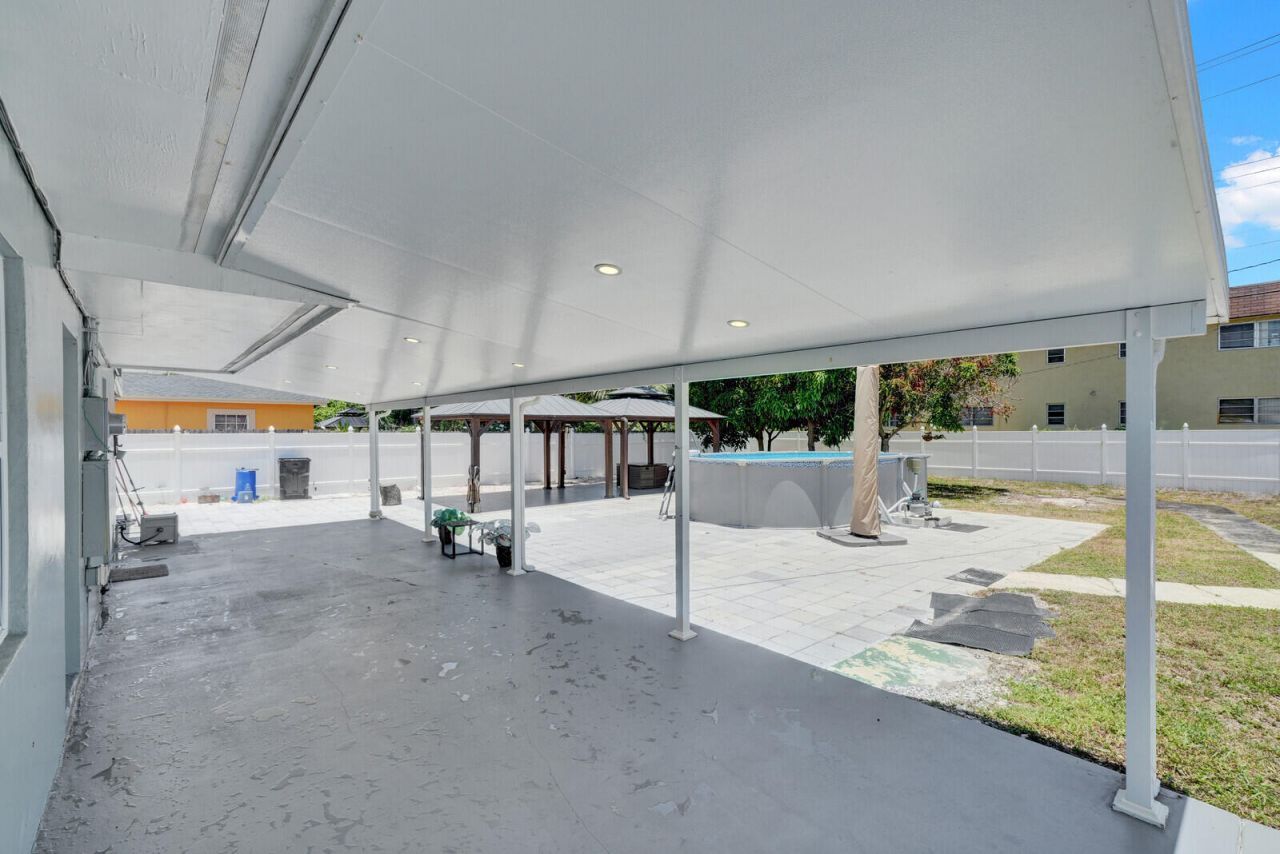 1134 S Ridge Street, Lake Worth Beach, FL 33460 Photo