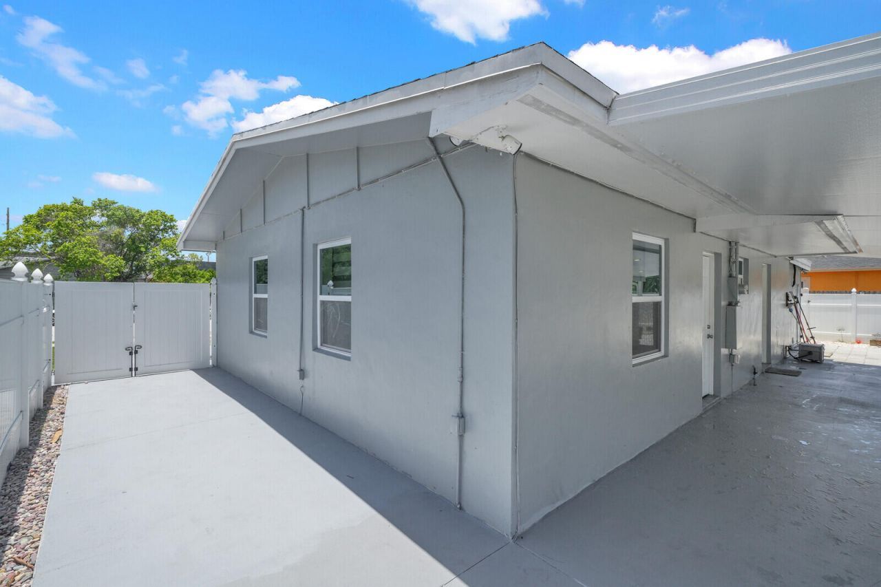 1134 S Ridge Street, Lake Worth Beach, FL 33460 Photo