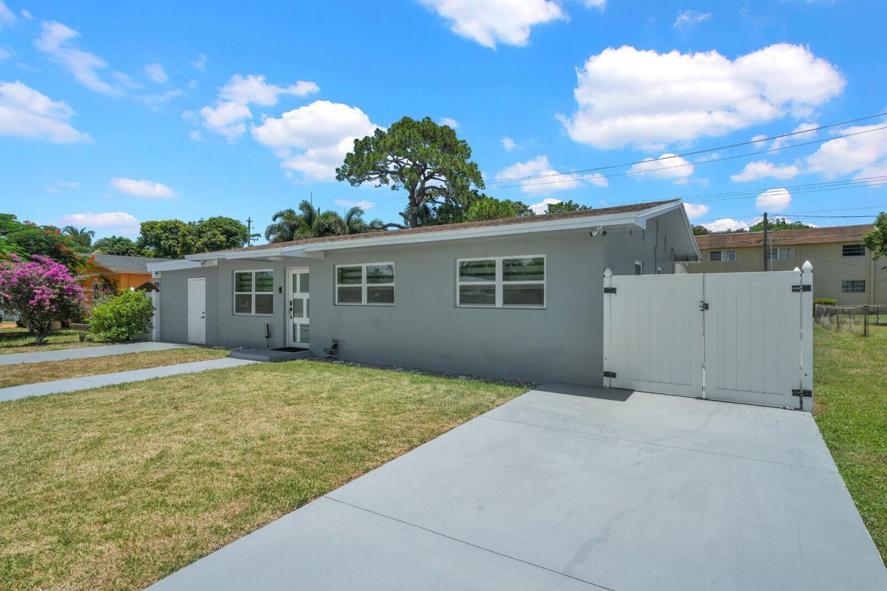 1134 S Ridge Street, Lake Worth Beach, FL 33460 Photo