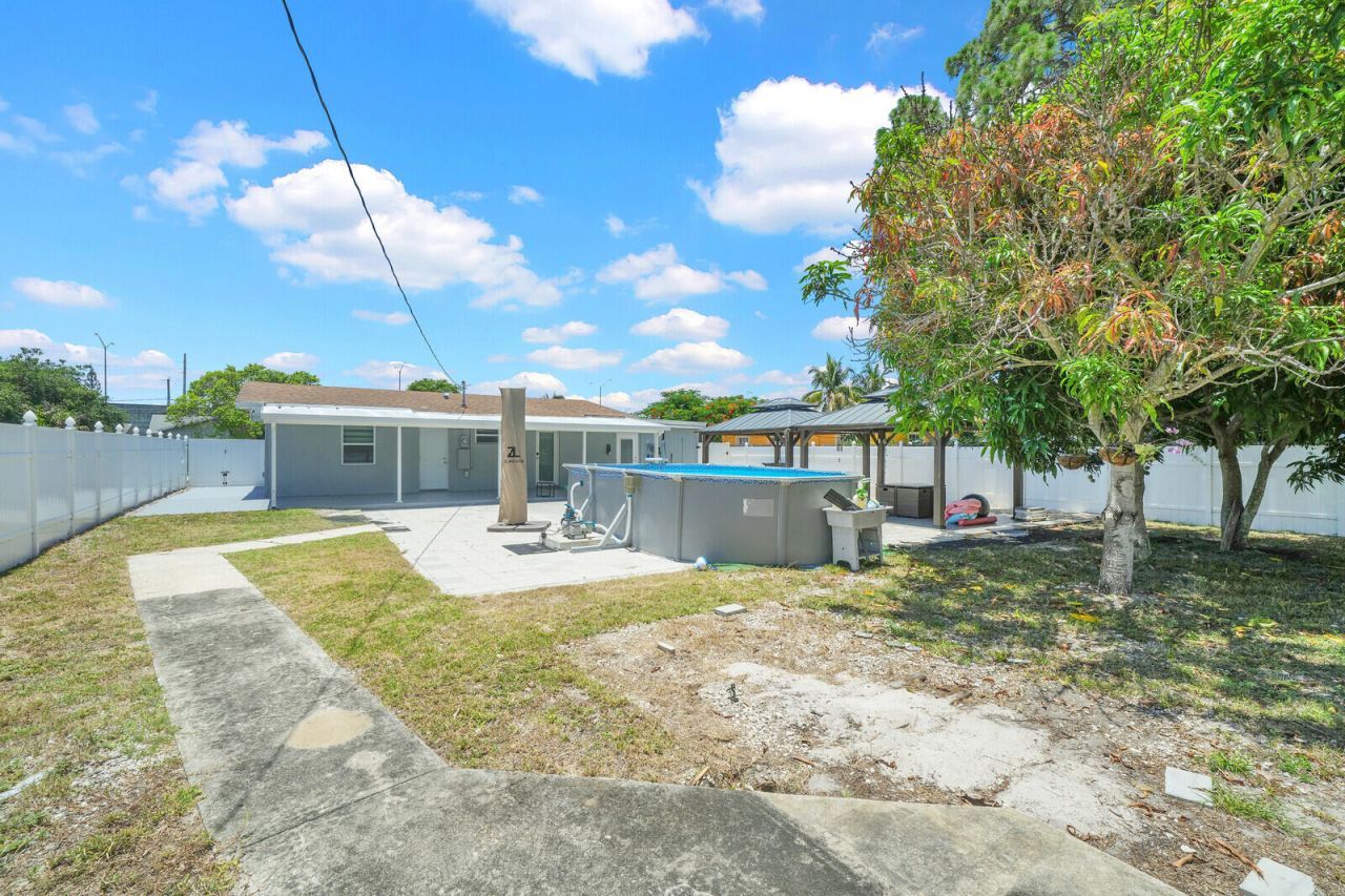 1134 S Ridge Street, Lake Worth Beach, FL 33460 Photo