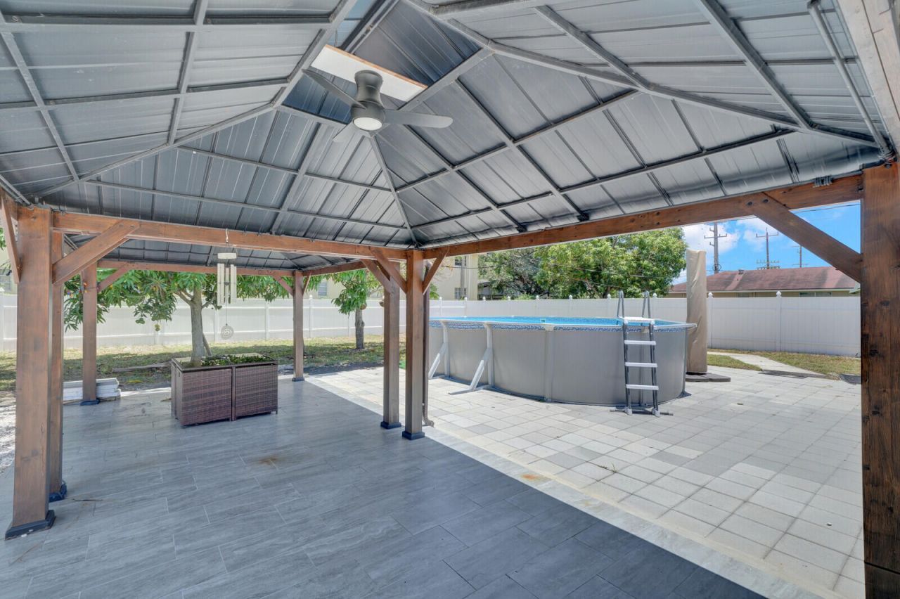 1134 S Ridge Street, Lake Worth Beach, FL 33460 Photo