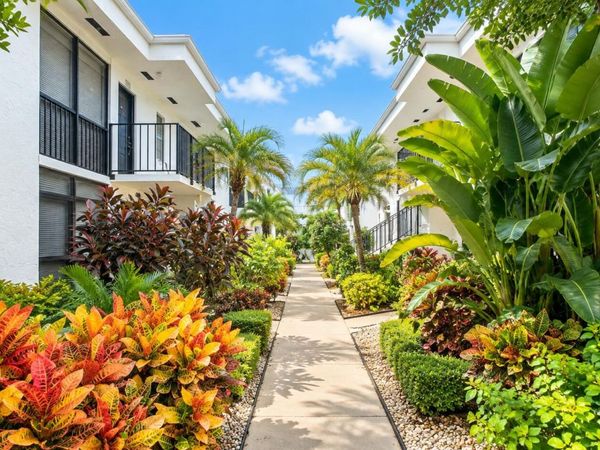 14917 WEDGEFIELD Drive, Unit 203, Delray Beach, FL 33446