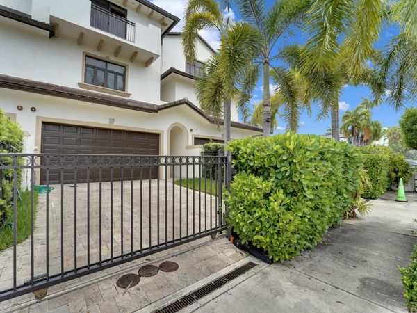 105 ISLE OF VENICE Drive, Unit 105, Fort Lauderdale, FL 33301