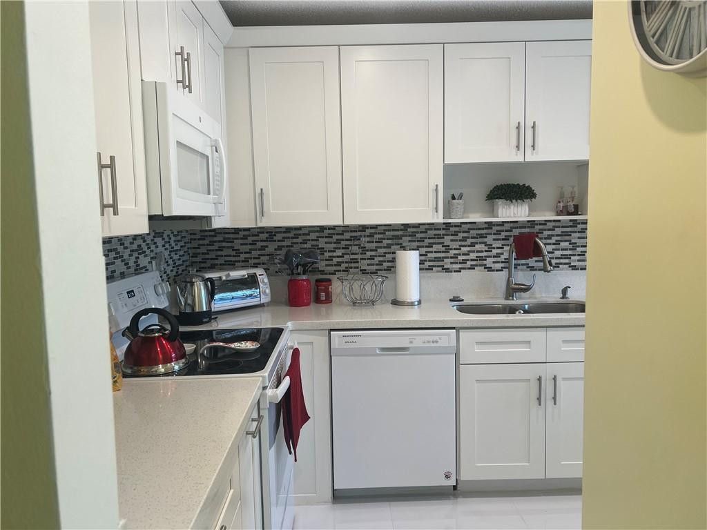 13696 VÃ­a Flora, Unit E, Delray Beach, FL 33484 Photo