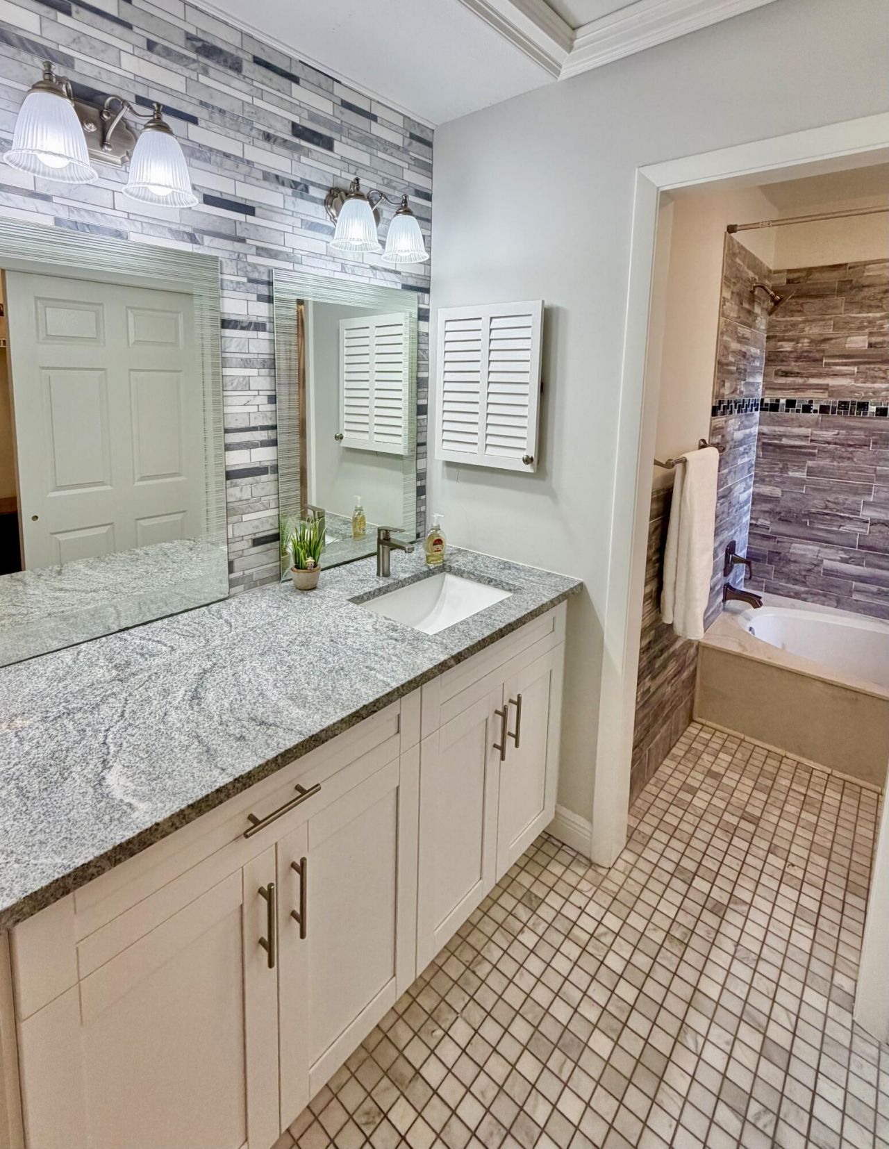 13135 Chadwick Court, Unit 8, Wellington, FL 33414 Photo