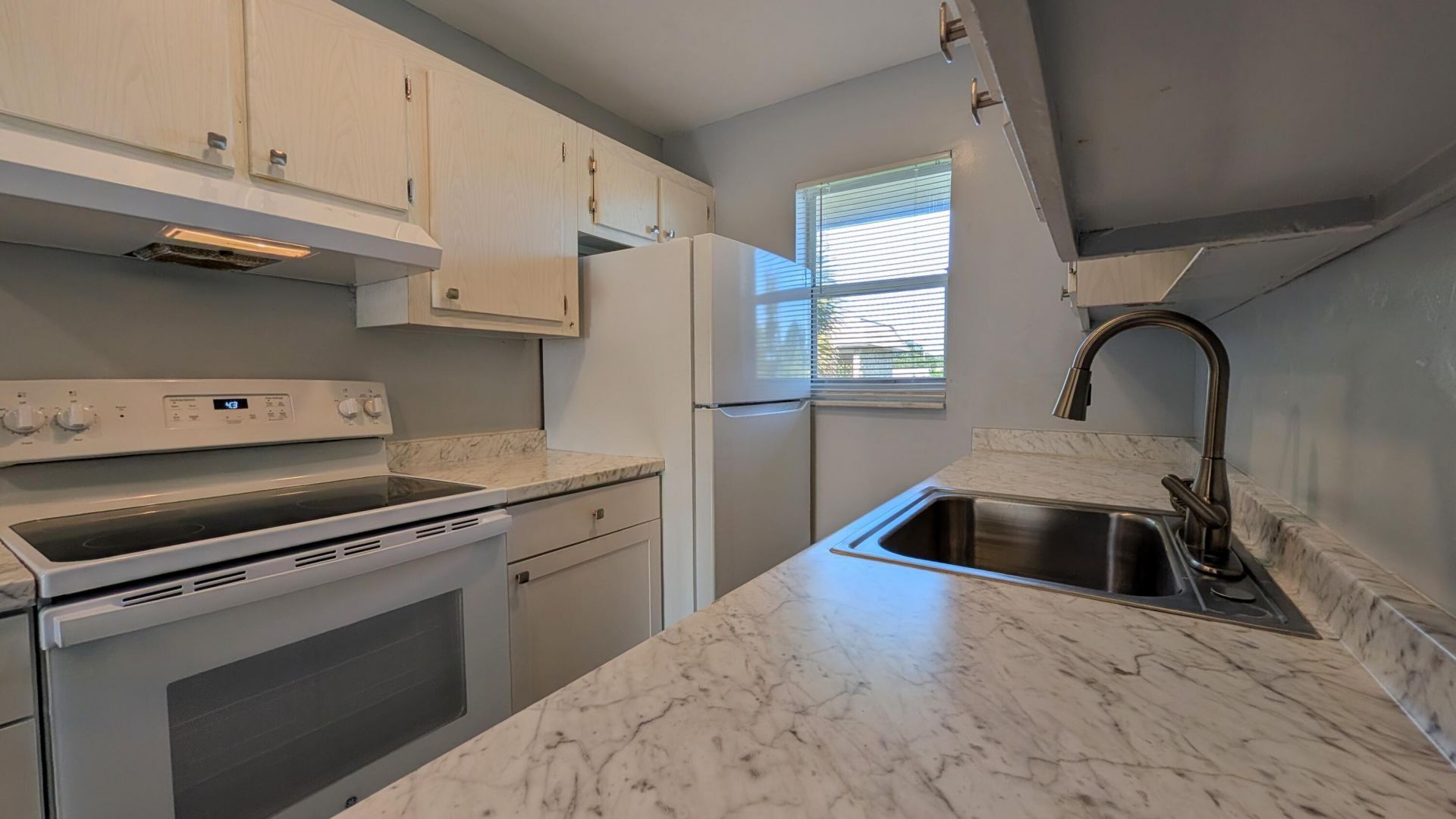 2301 SE 4th Street, Unit 15, Boynton Beach, FL 33435 Photo