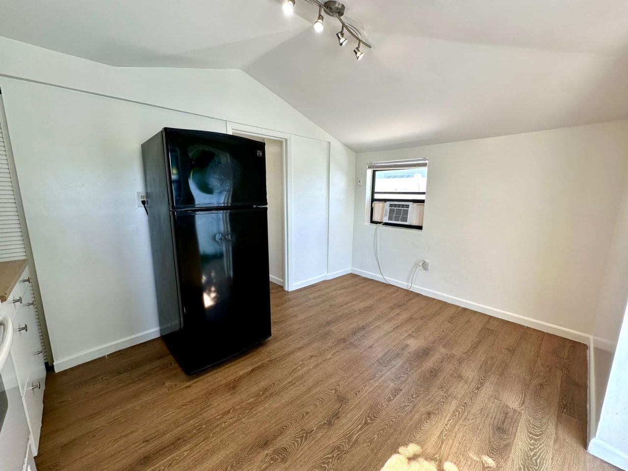 6101 Webster Avenue, Unit 2, West Palm Beach, FL 33405 Photo