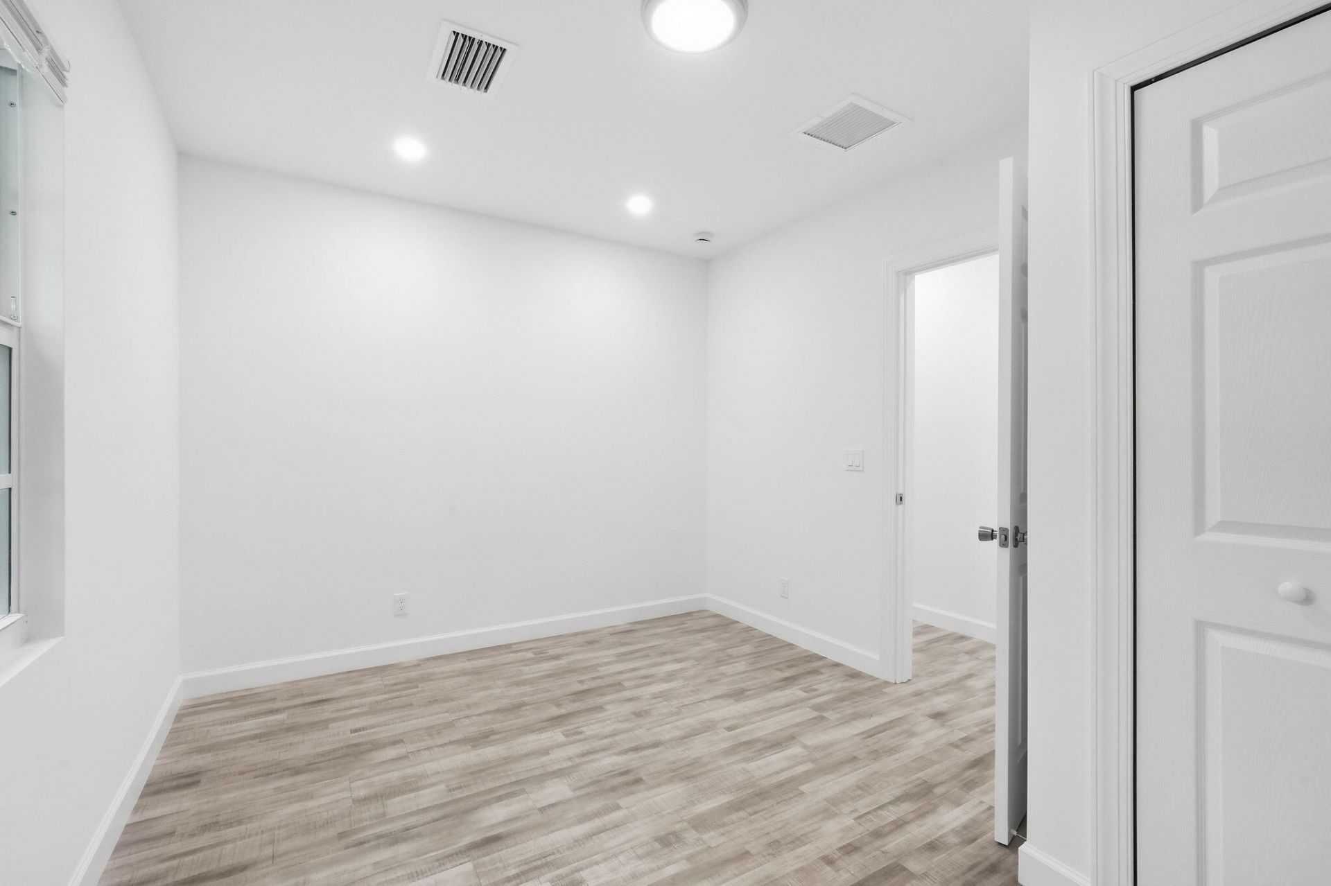 5203 N Flagler Drive, West Palm Beach, FL 33407 Photo