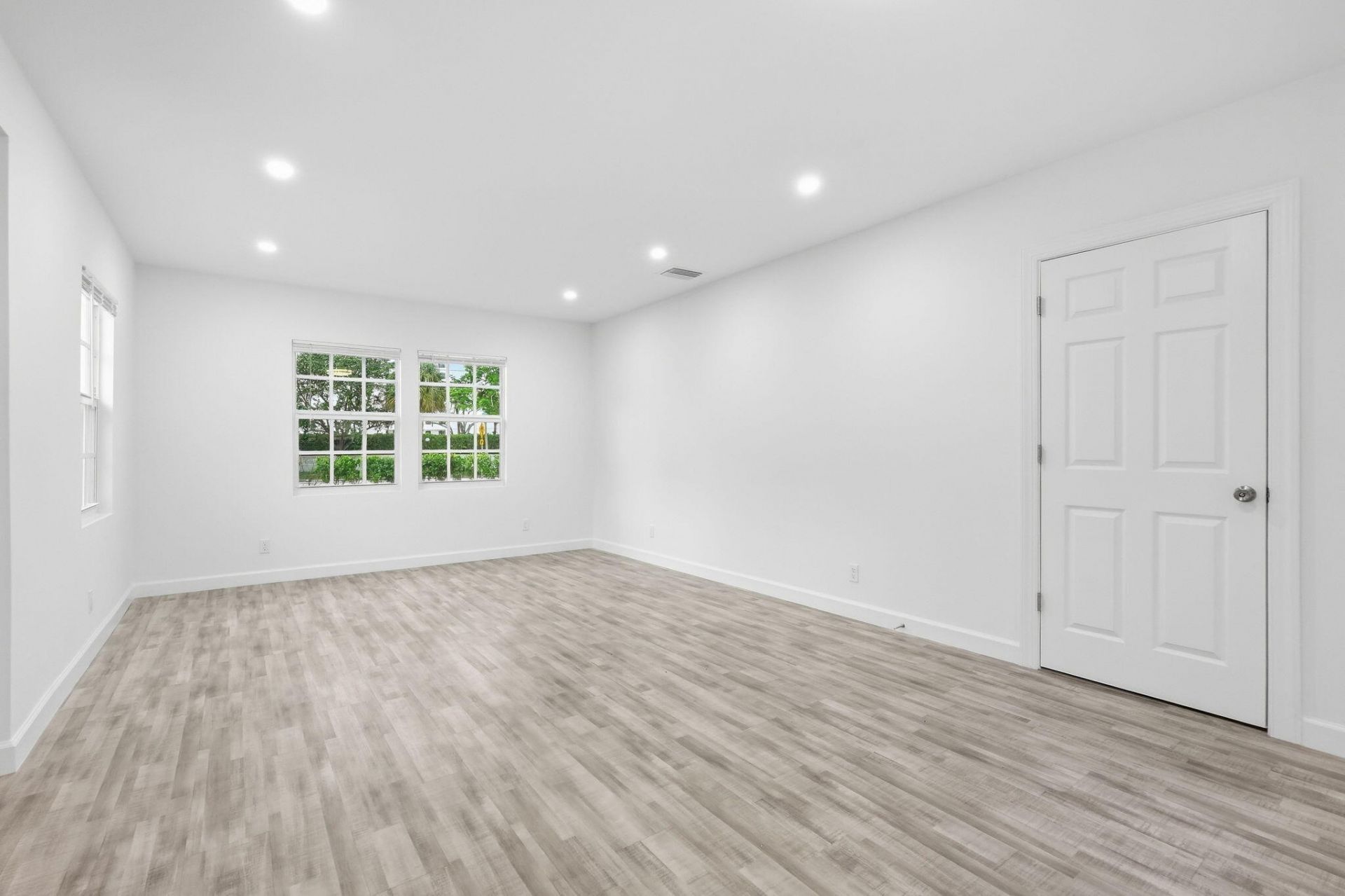 5203 N Flagler Drive, West Palm Beach, FL 33407 Photo