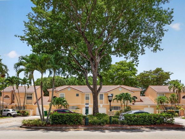 11451 LAKEVIEW Drive, Unit 3A, Coral Springs, FL 33071