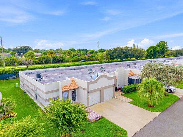 9160 Fairbanks Lane, Unit 8, Boca Raton, FL 33496