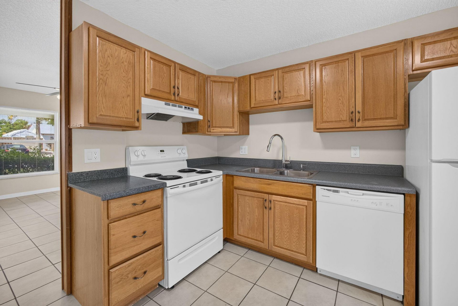 8697 SE Hobe Ridge Avenue, Hobe Sound, FL 33455 Photo