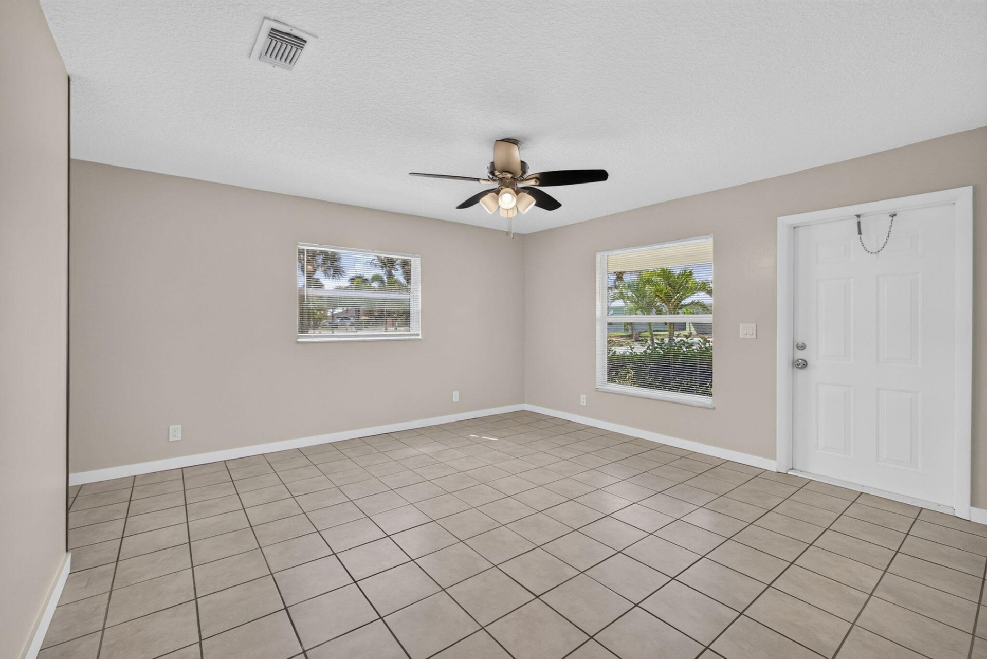 8697 SE Hobe Ridge Avenue, Hobe Sound, FL 33455 Photo