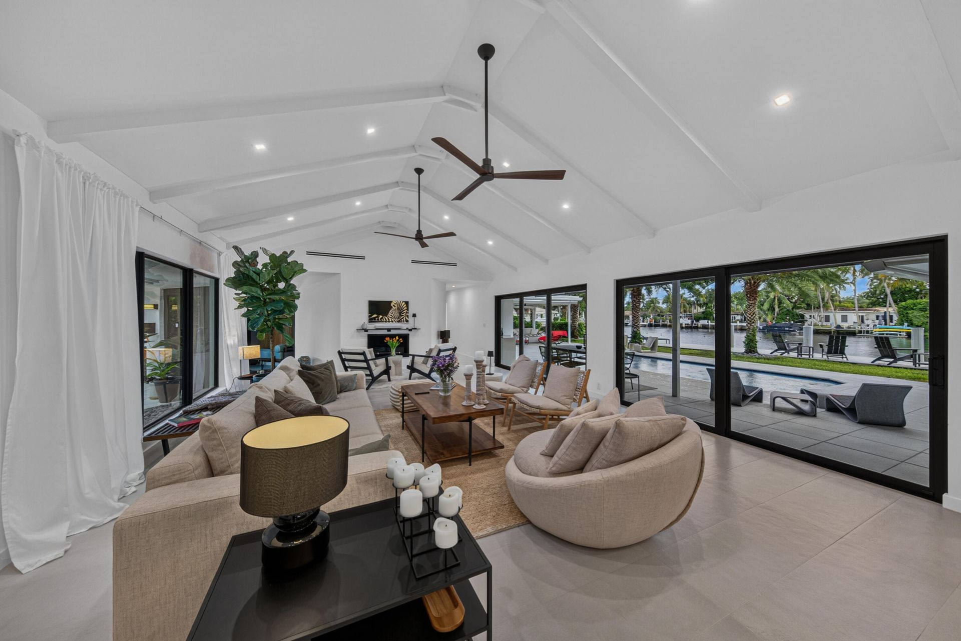 2118 NE 15th Terrace, Wilton Manors, FL 33305 Photo