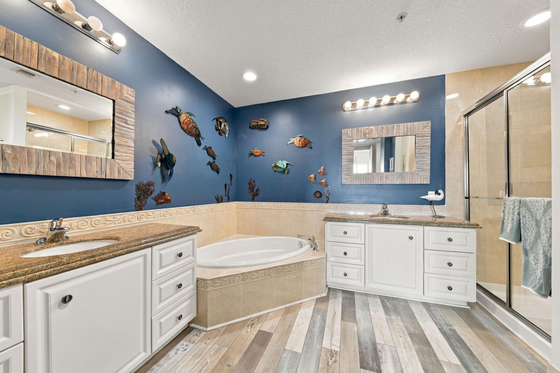 34 Harbour Isle Drive W, Unit 204, Fort Pierce, FL 34949 Photo